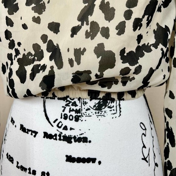 Japna black animal print top tan wrap deep neckline long sleeve blouse size XS - Picture 9 of 10